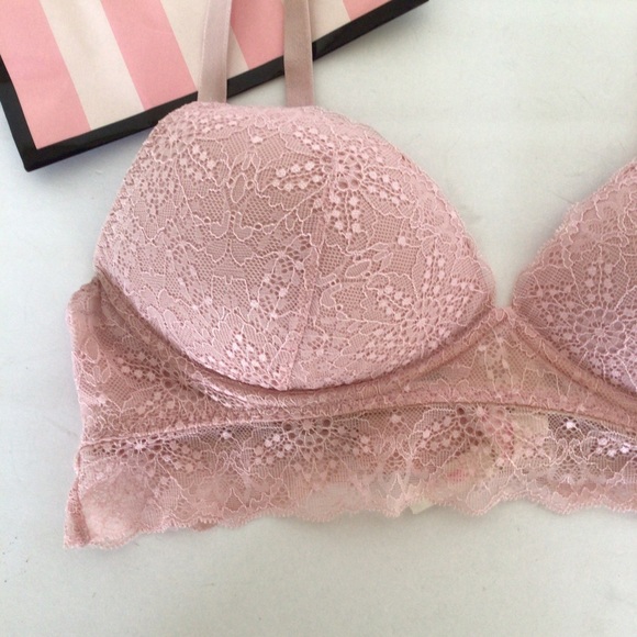 PINK VICTORIAS SECRET LACE WIRELESS PUSH UP BRA SIZE MEDIUM - Picture 3 of 16